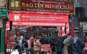 Hoạt động giao dịch tại Bảo Tín Minh Châu diễn ra bình thường