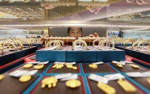 Giá vàng tại châu Á đảo chiều giảm sau hai phiên tăng liên tiếp