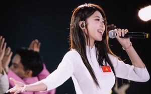 PiaLinh - gương mặt quen thuộc của chương trình trên Đài truyền hình Việt Nam