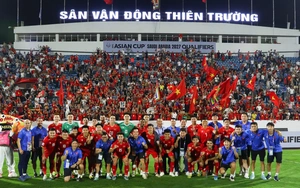 Bóng đá Việt Nam ghi dấu ở 'chảo lửa' Thiên Trường