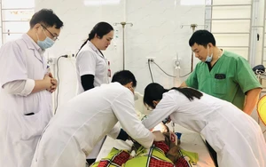 Cấp cứu kịp thời bé trai 27 tháng tuổi do hóc hạt nhãn