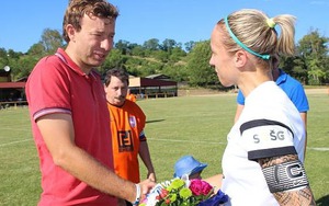 HLV đội bóng châu Âu nhận án tù vì quay lén học trò tắm