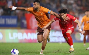 Đình Bắc và 'cơn khát' bàn thắng chưa có lời giải