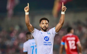 Vòng 18 V-League: Xuân Son thử tài Trung Kiên