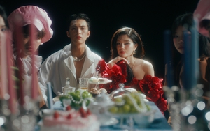 Mỹ nhân "Đảo thiên đường" Rayeon debut với MV "Mê cung"
