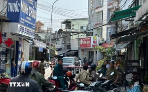 TP.HCM: Tích cực cấp cứu các nạn nhân vụ cháy nhà trọ rạng sáng 12/4