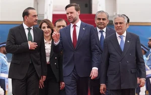 Xung đột tại Trung Đông: Mỹ, Iran dự kiến sớm tiến hành vòng đàm phán thứ ba - Iran bác bỏ thông tin tàu Mỹ đi qua Eo biển Hormuz