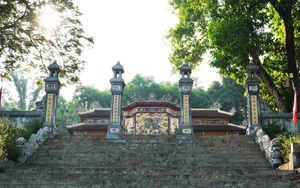 Dương Xuân Hạ - đình làng tiêu biểu kiến trúc truyền thống và cung đình Huế