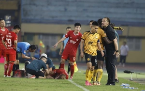 Cá tính HLV ngoại vượt ngưỡng V-League