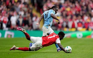 Arsenal lo lắng vì 4 ngôi sao chấn thương trước đại chiến với Man City