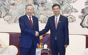 Tổng Bí thư, Chủ tịch nước Tô Lâm hội kiến Bí thư khu uỷ Khu tự trị dân tộc Choang Quảng Tây