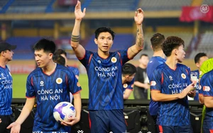 CLB CAHN gia hạn hợp đồng với 5 trụ cột