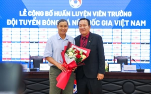 Lộ lý do VFF chọn HLV Hoàng Văn Phúc thay ông Mai Đức Chung