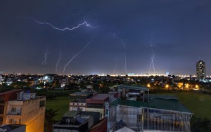 Cảnh báo dông, lốc sét, mưa đá và cục bộ mưa lớn ở Hà Nội