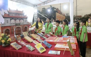 Nhân lên tình yêu với sách