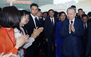 Tổng Bí thư, Chủ tịch nước Tô Lâm dự Lễ khai mạc Liên hoan nhân dân biên giới Việt - Trung