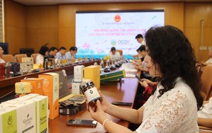 Cô giáo dạy hóa chuyển nghề nuôi ong, mang Mật ong Việt Nam ra thế giới