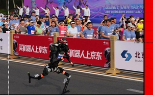 Robot hình người phá sâu kỷ lục thế giới half marathon của Jacob Kiplimo: Ngôi sao thể thao của thời đại AI