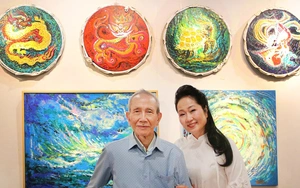 Những nhân vật bước ra từ tranh trong triển lãm Tương giao 2 của Họa sĩ Quế Chi