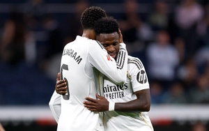 Mbappe và Vinicius tỏa sáng, Real Madrid rút ngắn khoảng cách với Barca