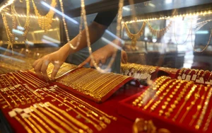 Giá vàng giảm trước kỳ vọng về cuộc đàm phán hòa bình Mỹ - Iran