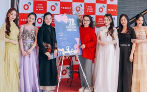 Bước ra thế giới, chạm đỉnh vinh quang: Câu chuyện của những giọng ca trẻ Việt