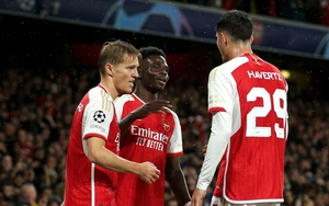 Vấn đề: Arsenal và bài học từ… Man City