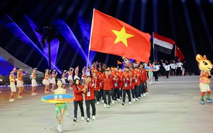 Chùm ảnh: Đoàn Thể thao Việt Nam rạng rỡ tại lễ khai mạc Đại hội Thể thao Bãi biển châu Á 2026