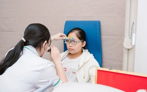 Bệnh viện Mắt Sài Gòn Cần Thơ: Tiên phong kiểm soát cận thị tiến triển - bước đột phá trong điều trị nhãn khoa cho trẻ