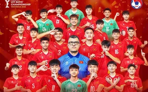 Khoảnh khắc U17 Việt Nam lần thứ 4 nâng cúp vô địch Đông Nam Á