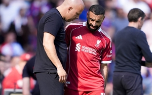 Arne Slot lo Salah có thể đã đá trận cuối cùng trong màu áo Liverpool