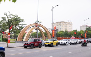 Trực tiếp lái thử xe điện, khách hàng Hà Tĩnh bất ngờ với khả năng vận hành, nhiều người "chốt" luôn sau một vòng trải nghiệm