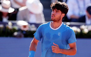 Alcaraz đối mặt nguy cơ đáng lo ngại sau khi rút lui khỏi Roland Garros 2026