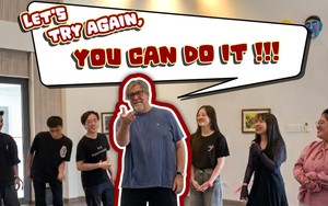 Huyền thoại nhạc kịch Philip Quast trở lại: Tiếp tục ươm mầm nhạc kịch cho những bạn trẻ Việt Nam