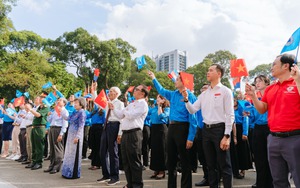 51 năm thống nhất đất nước: Lan tỏa tinh thần yêu nước từ Lễ chào cờ "Tôi yêu Tổ quốc tôi"