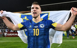 Cầu thủ chơi lớn, mời toàn bộ CĐV của CLB uống bia sau khi giành vé World Cup 2026