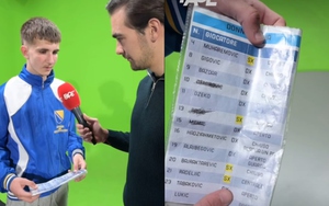 VIDEO: Cậu bé nhặt bóng Bosnia giấu ghi chú bắt 11m của thủ môn ĐT Italy, tiết lộ sẽ bán đấu giá