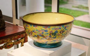 Gốm sứ ký kiểu và hành trình định vị di sản Việt Nam