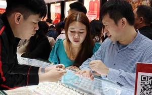 Giá vàng sáng 8/4 tăng tới 4,5 triệu đồng/lượng