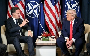 Tổng thống Donald Trump cân nhắc rút Mỹ khỏi NATO