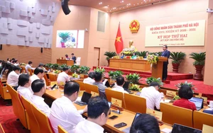 Hà Nội: Yêu cầu thực hiện nghị quyết ngay khi ban hành, không để nằm trên giấy
