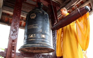 Chữ và nghĩa: "Tiếng chuông bu"