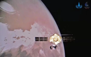 Tàu NASA “nương" vào Sao Hỏa "săn" tiểu hành tinh kim loại quý