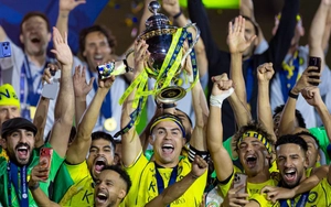 Ronaldo lập cú đúp, lần đầu tiên vô địch Saudi Pro League