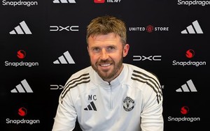 Michael Carrick chính thức trở thành HLV trưởng MU
