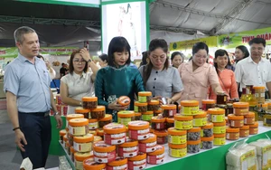 400 gian hàng tham gia ngày hội du lịch, ẩm thực, xúc tiến thương mại An Giang