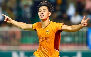 'Ngọc thô' Gia Bảo giúp HAGL vượt khó