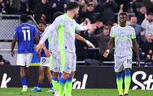 Man City mất Premier League vì “khoảnh khắc Gerrard” của Guehi?