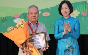 Hướng tới Giải thưởng Thiếu nhi Dế Mèn 2026 - "Hiệp sĩ Dế Mèn" Trần Đức Tiến với "Đi tìm xứ Tu-bo": Ẩn dụ về hành trình trưởng thành