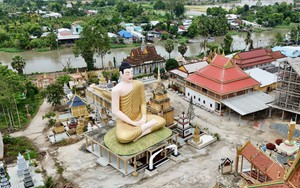 Quần thể tượng Phật quy mô lớn ở ngôi chùa Khmer An Giang